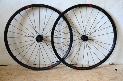  - Gravel wielen rapid red 900 disc brake shimano body 