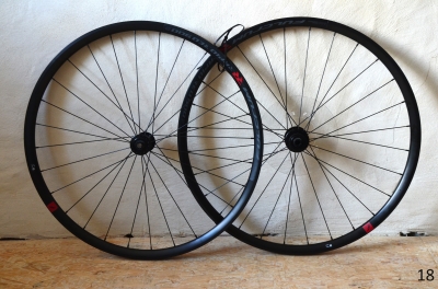  - Gravel wielen rapid red 900 disc brake campagnolo body 